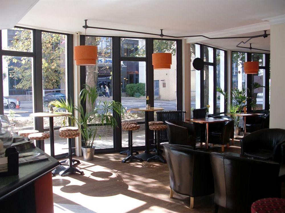 Oyo Lansdowne Hotel Croydon Restaurant photo